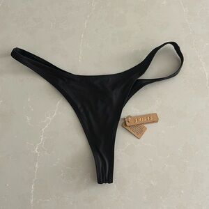 SKIMS - Thong Bikini || NEW WITH TAGS